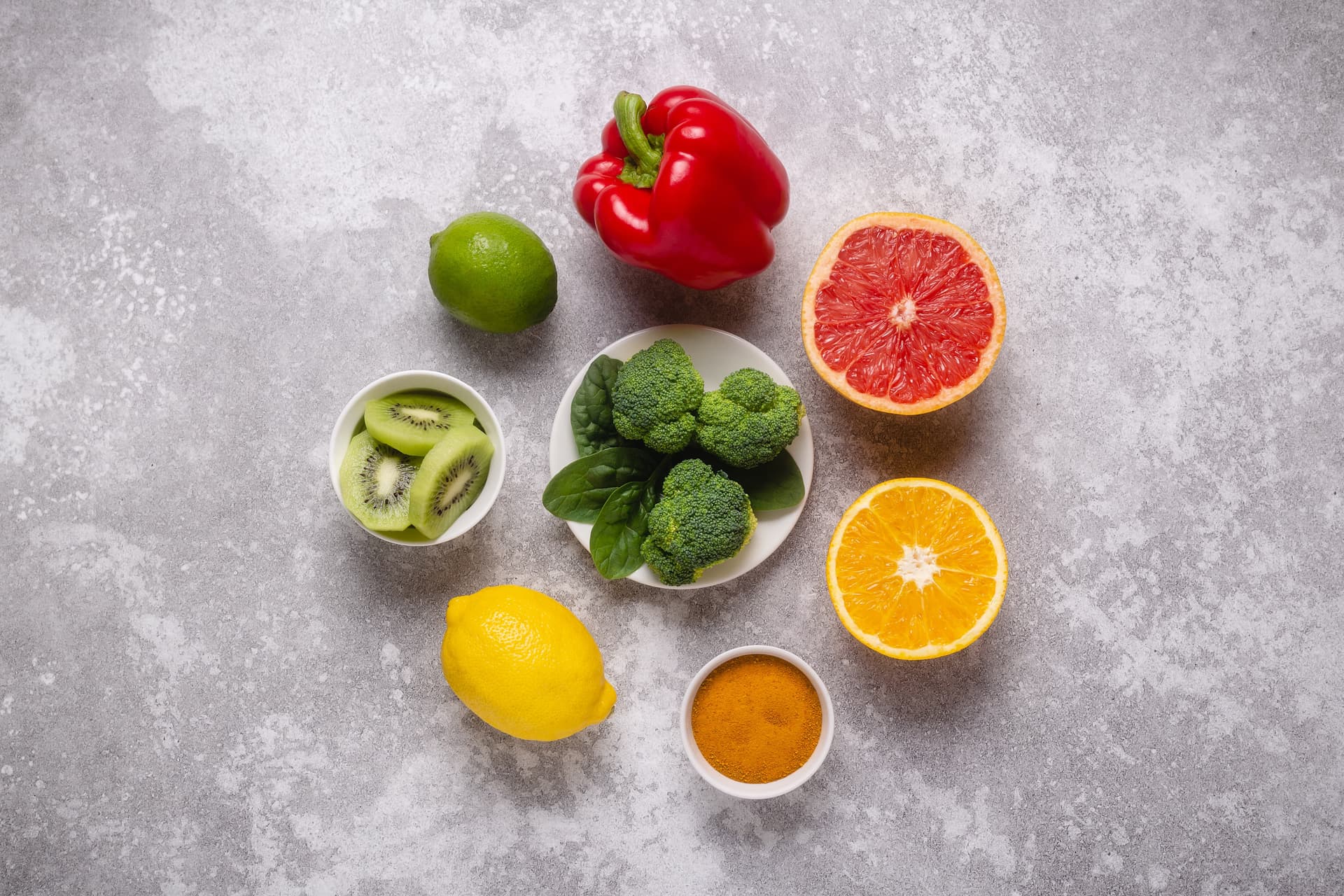 Vitamin C Lebensmittel: Paprika, Zitrone, Brokkoli u.A.