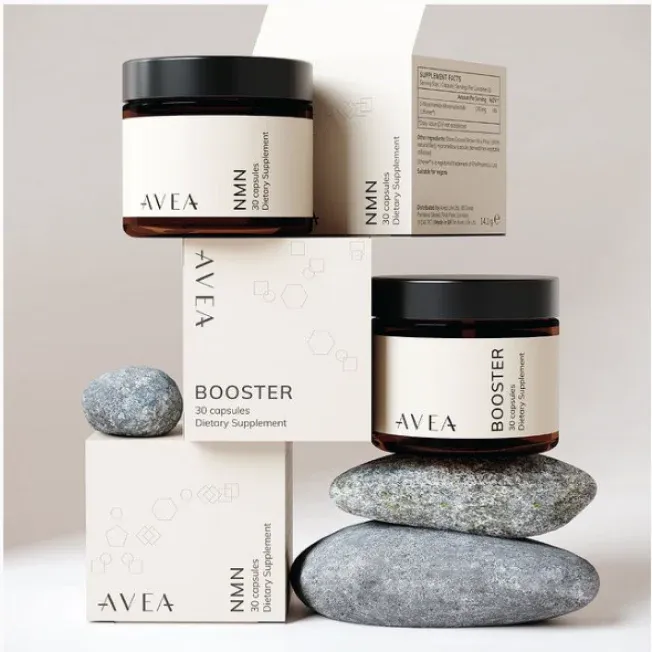 Mehrere Avealife Produkte übereinander auf Steinen